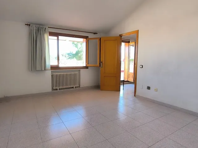 Casa independiente con parcela, 5 dormitorios y garaje en Alquerías (Murcia) — 26