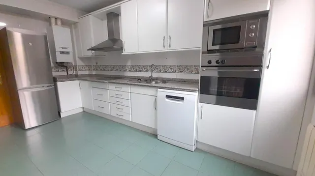 CHALET EN VENTA EN PAULA LÓPEZ-COVARESA — 25