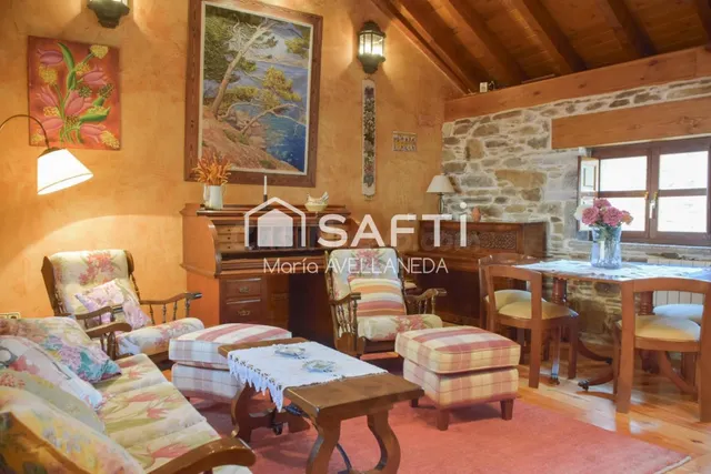 FABULOSA CASA DE PIEDRA TOTALMENTE REFORMADA — 48