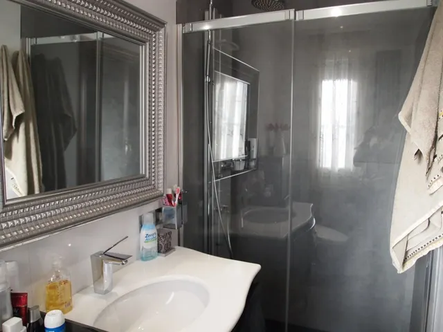 CHALET INDEPENDIENTE EN CARRACEDELO — 28