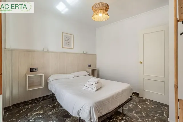 PISO CON LICENCIA TURISTICA EN CALLE NAVAS — 10