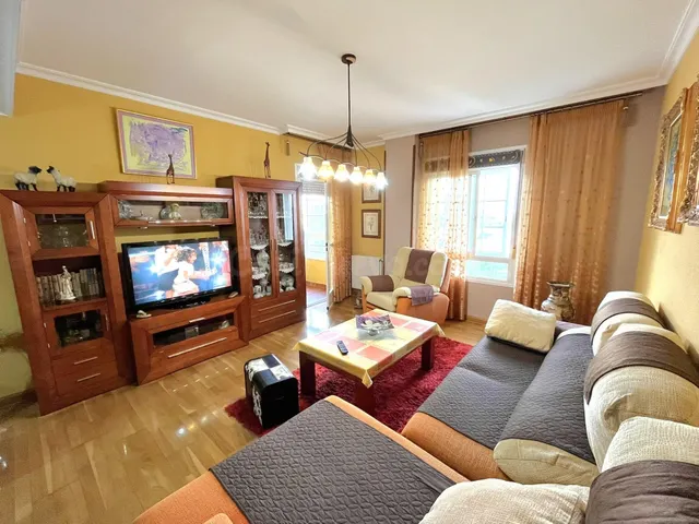 DÚPLEX EN ZONA DEL VIVERO -CÁCERES- - foto 2