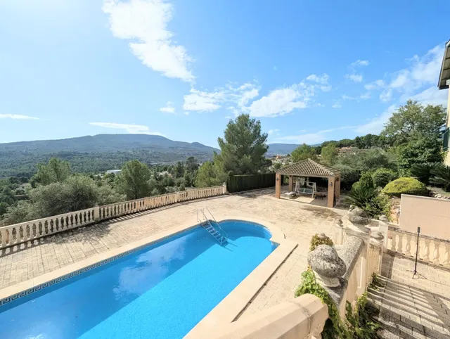 Oportunidad, en venta magnífico chalet en Cocentaina. — 11