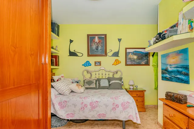 Fantástica casa adosada de 3 plantas con placas fotovoltaicas en Cúllar Vega !! — 32