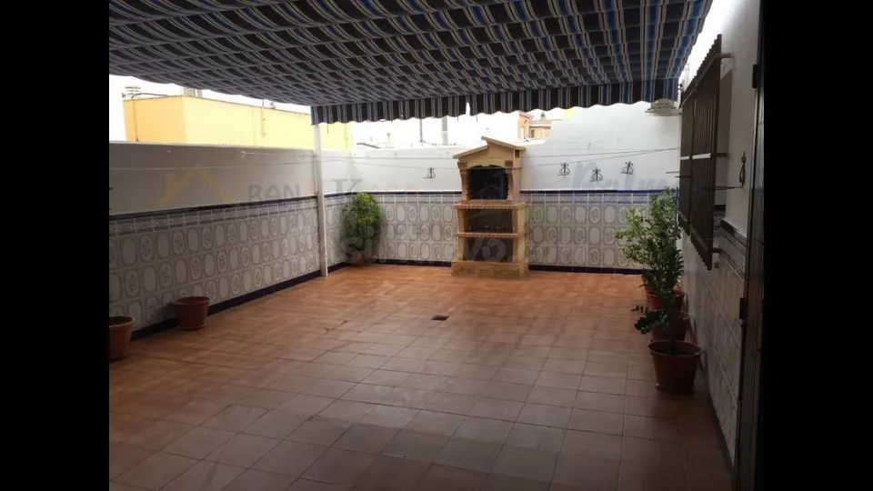 SE VENDE PISO EN EL EJIDO ZONA LOMA DE LA MEZQUITA