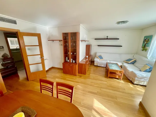 Muy buen piso de 4 Dorm. en Av. Oscar Espla — 7