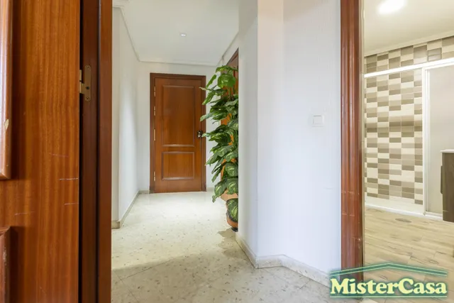 EXCLUSIVA Piso de 2 dormitorios con terraza y ascensor en Las Delicias - Listo para entrar — 20