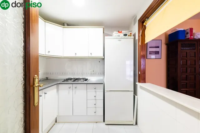 EXCEPCIONAL OPORTUNIDAD, PISO EN CALAHONDA. - foto 4