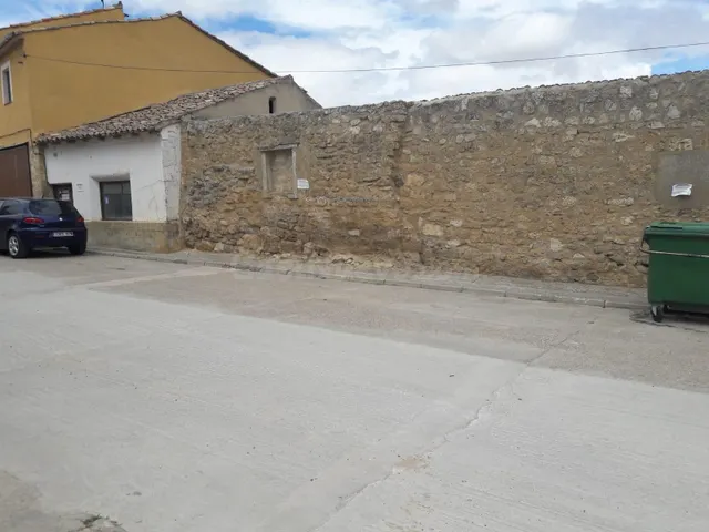 MONCASA VENDE: Nave industrial con terreno - foto 4