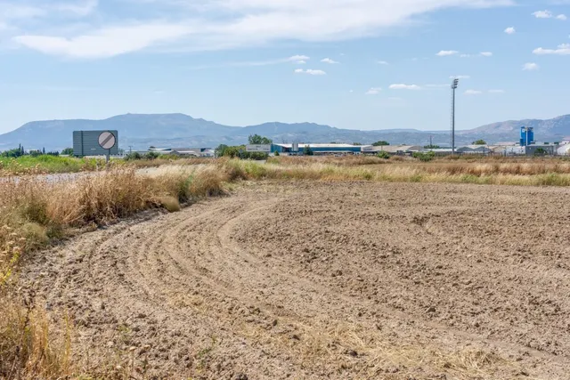 PARCELA EN SANTA FE (GRANADA). 123.000 € - foto 3