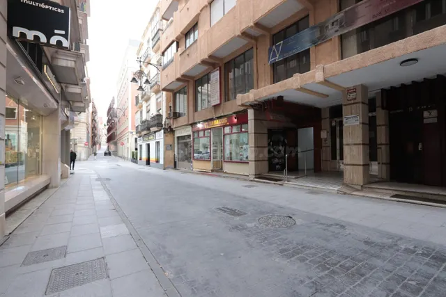 oficina en la calle jara