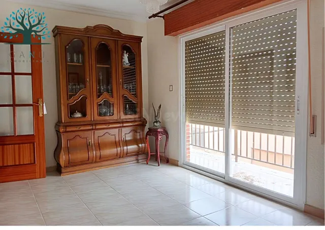 PISO DE MÁS DE 160 METROS CERCA DEL PASEO MARÍTIMO - foto 5