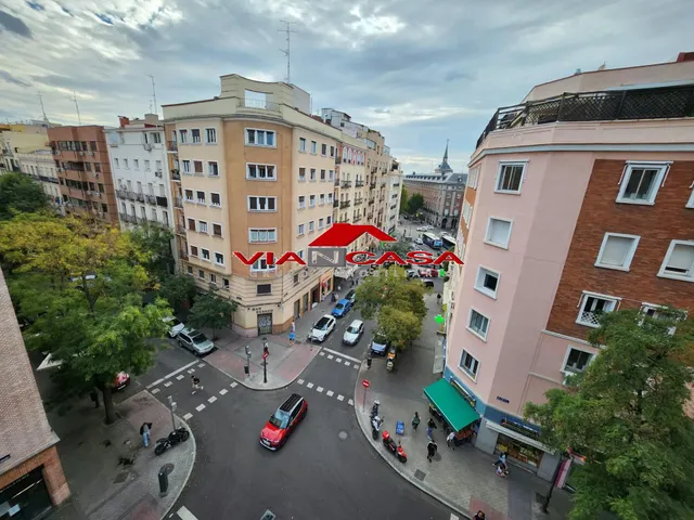 Alquiler de piso en Chamberi en Terraza, 3 habitaciones, - foto 4