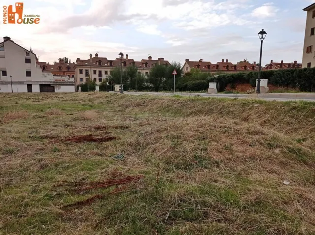 PARCELA URBANA EN SAN ILDEFONSO (SEGOVIA) - foto 5