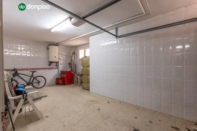Complejo industrial con vivienda en Alhendín con 2500 metros cuadrados — 39