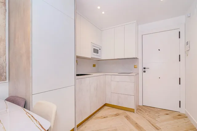 Edificio premiun gran lujo  nuevo totalmente reformado y equipado con mobiliario exclusivo  en el centro de Granada — 30