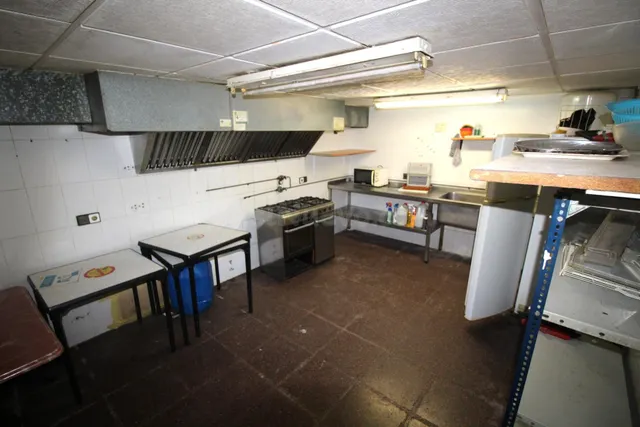 Local comercial 85m² en venta - Ciudad de Asís - foto 5