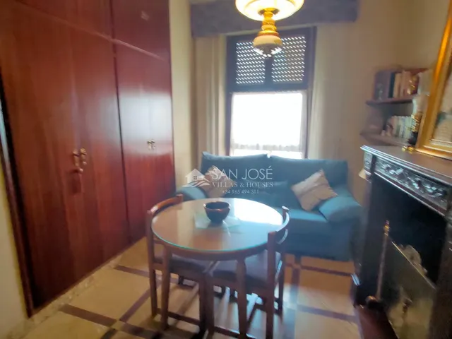 INMOBILIARIA SAN JOSE VENDE GRAN PISO EN AVENIDA DE CHAPÍ DE ELDA — 31