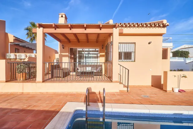 Casa adosada en El Faro con 2 dormitorios, 2 baños. Mijas Co - foto 3