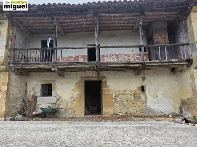 Se vende casa para reformar en Narganes, Peñamellera Baja - foto 2