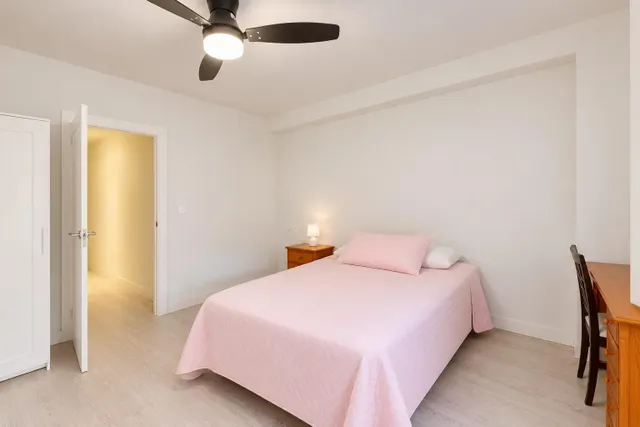 Piso reformado de 113 m2 en pleno centro de Murcia con 4 dormitorios y 2 baños — 27