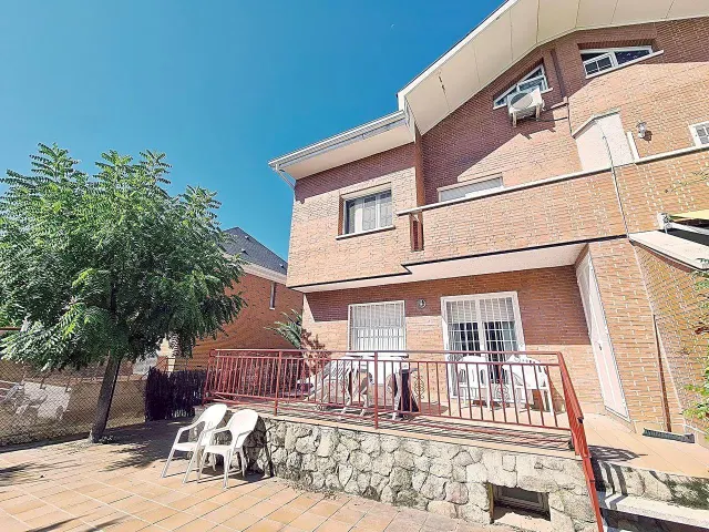 ALQUILER DE ÚLTIMA HABITACIÓN CON BAÑO EN SUITE Y GASTOS INCLUIDOS PARA ESTUDIANTES EN VILLANUEVA DE LA CAÑADA — 20