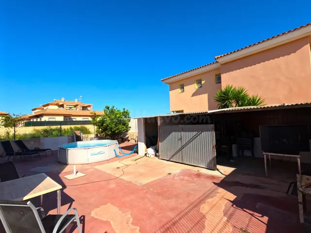 Exclusiva Propiedad en Lomas de Rame con Vivienda Doble y Lo - foto 2