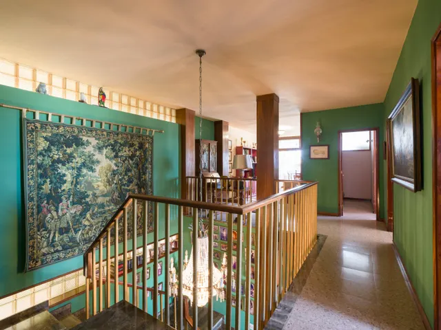 Chalet independiente junto a Paseo de Chil, con jardín, ascensor y vistas a la bahía — 39