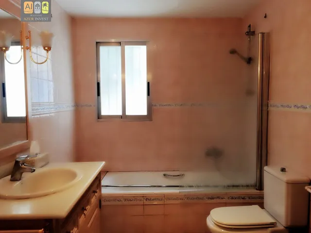 Dos adosados con terreno y piscina privada en Altea La vella — 19