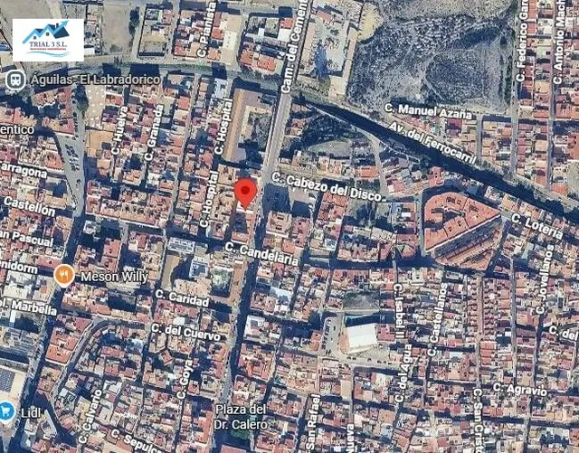 VENTA DE COMERCIAL EN ÁGUILAS. — 2