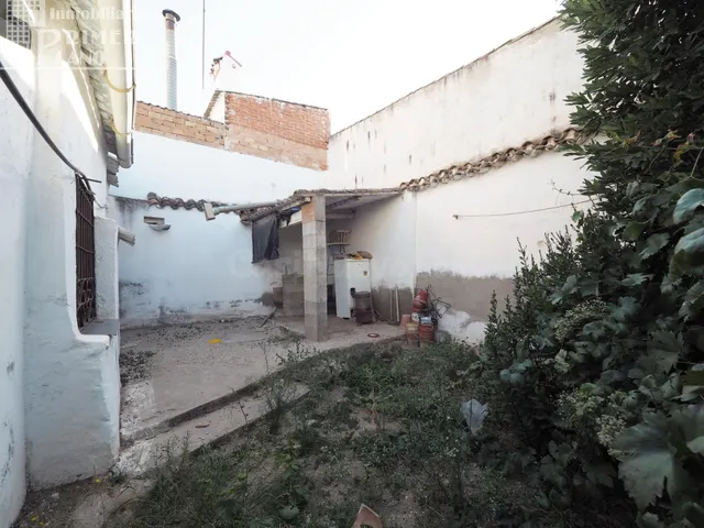 Casa de planta baja de 286 m2 con 10,50 m de fachada junto a - foto 4