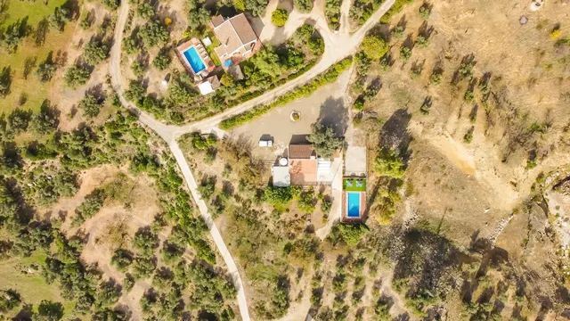 Finca rústica 2 habitaciones 140m² en venta - Polígono - Alrededores - Pedanías — 3