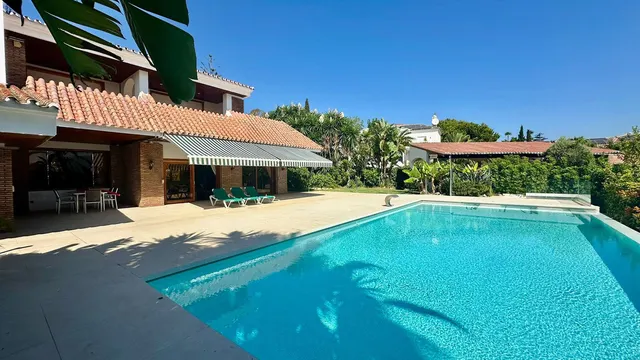 Chalet 7 habitaciones 834m² en venta - Marbella — 45