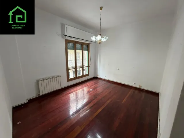 AMPLIO PISO EN PLENO CENTRO DE VILAGARCÍA DE AROUSA PARA REFORMAR — 17