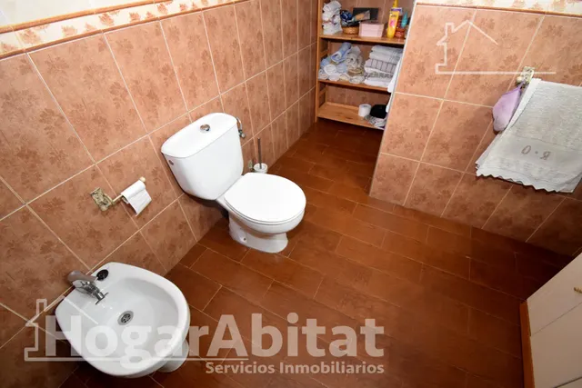 GRAN CASA CON TERRAZA TOTALMENTE REFORMADA — 36