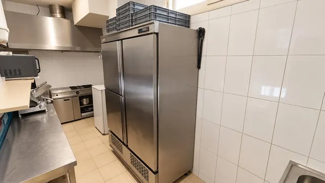 Pizzería para llevar en traspaso en Valencia | equipada | 49.000 € — 10