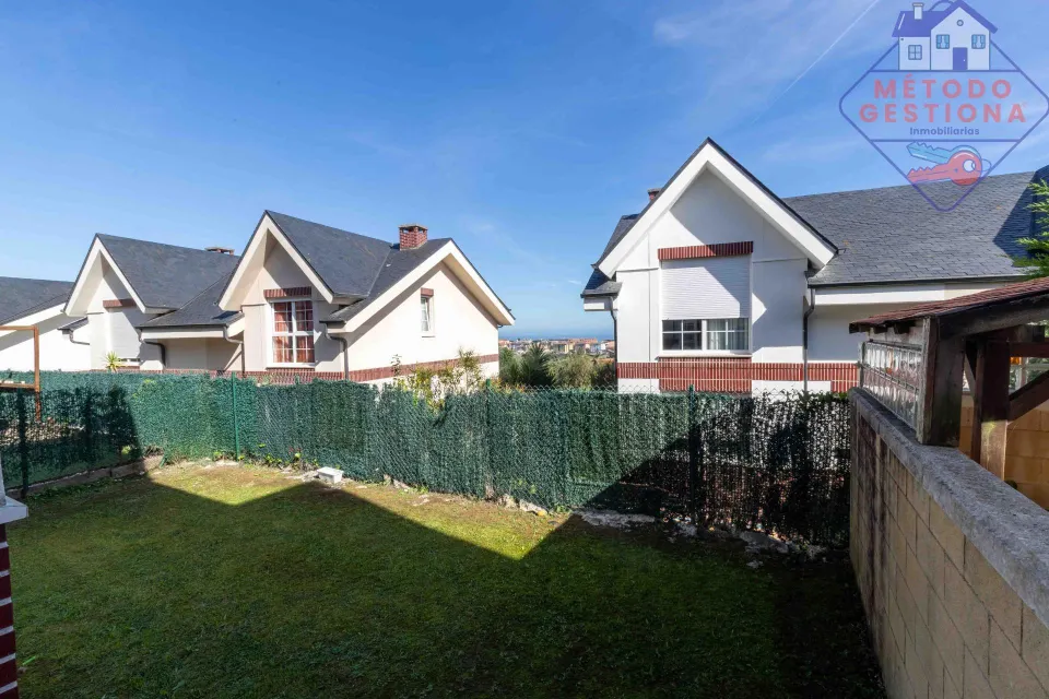 En venta chalet pareado en Cortiguera (Suances)