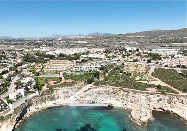 Villa adosada en el Campello con jardín privado y terrazas para desconectar — 8