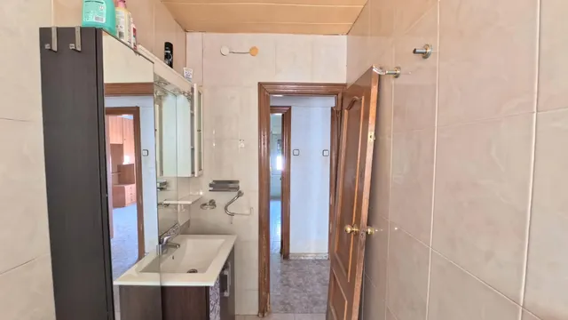 Piso en venta en la zona de Valldaura, con ascensor y balcón — 19