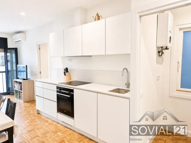 Piso reformado con mucho estilo junto a la plaza Sanllehy — 20