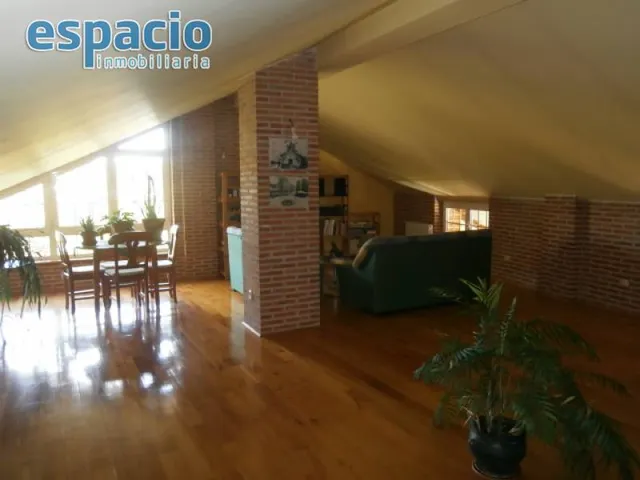 VENTA CHALET EN CARRACEDELO — 11