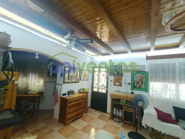 Casa vallada de 3 plantas — 7