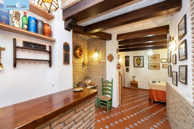 GRAN CASA EN ALBAICÍN BAJO. — 12