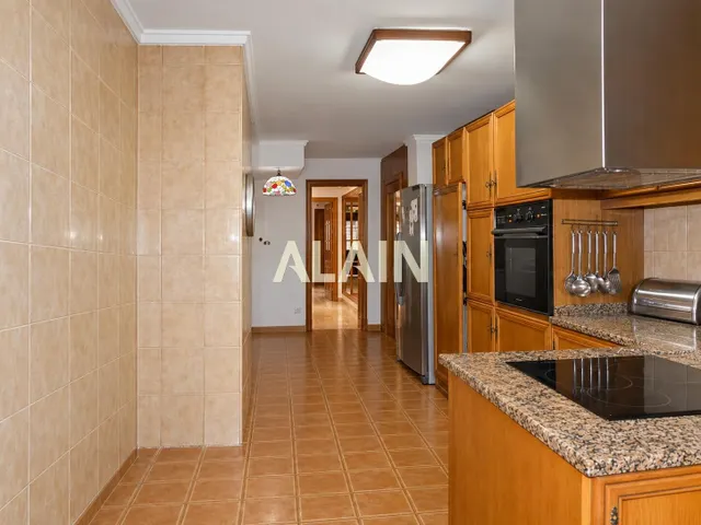 PISO EN VENTA EN LA ZONA DEL ENSANCHE EN VALENCIA CON DOS TERRAZAS Y GARAJE OPCIONAL. — 8