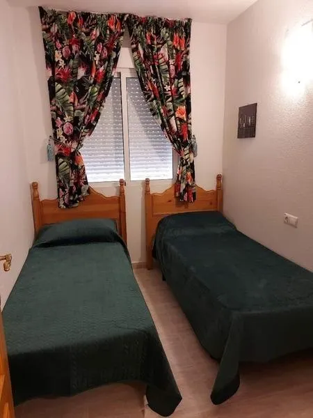 Precioso apartamento 2 dorm. en Torrevieja 600m de la playa del Cura — 6