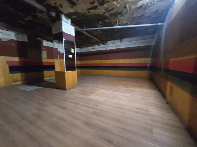PON TU NEGOCIO DE COMIDA PARA LLEVAR Y OTRO PARA TIENDA EN  SANTA POLA — 12