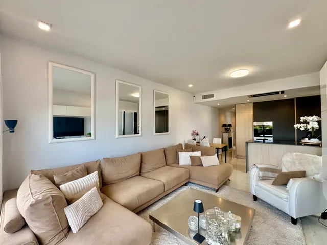 Moderno apartamento con impresionantes vistas al mar — 27