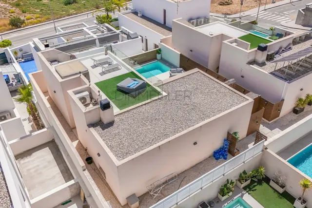 Chalet moderno de 4 dormitorios en Benijófar — 49