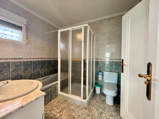Chalet con piscina en Quesada, Rojales! — 15