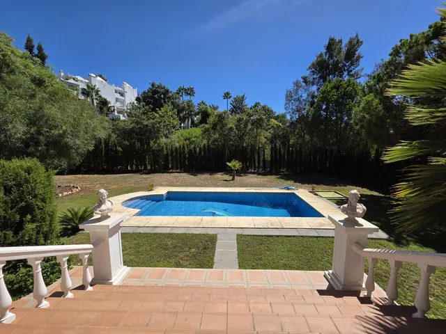 Chalet 4 habitaciones 475m² en venta - Marbella — 24